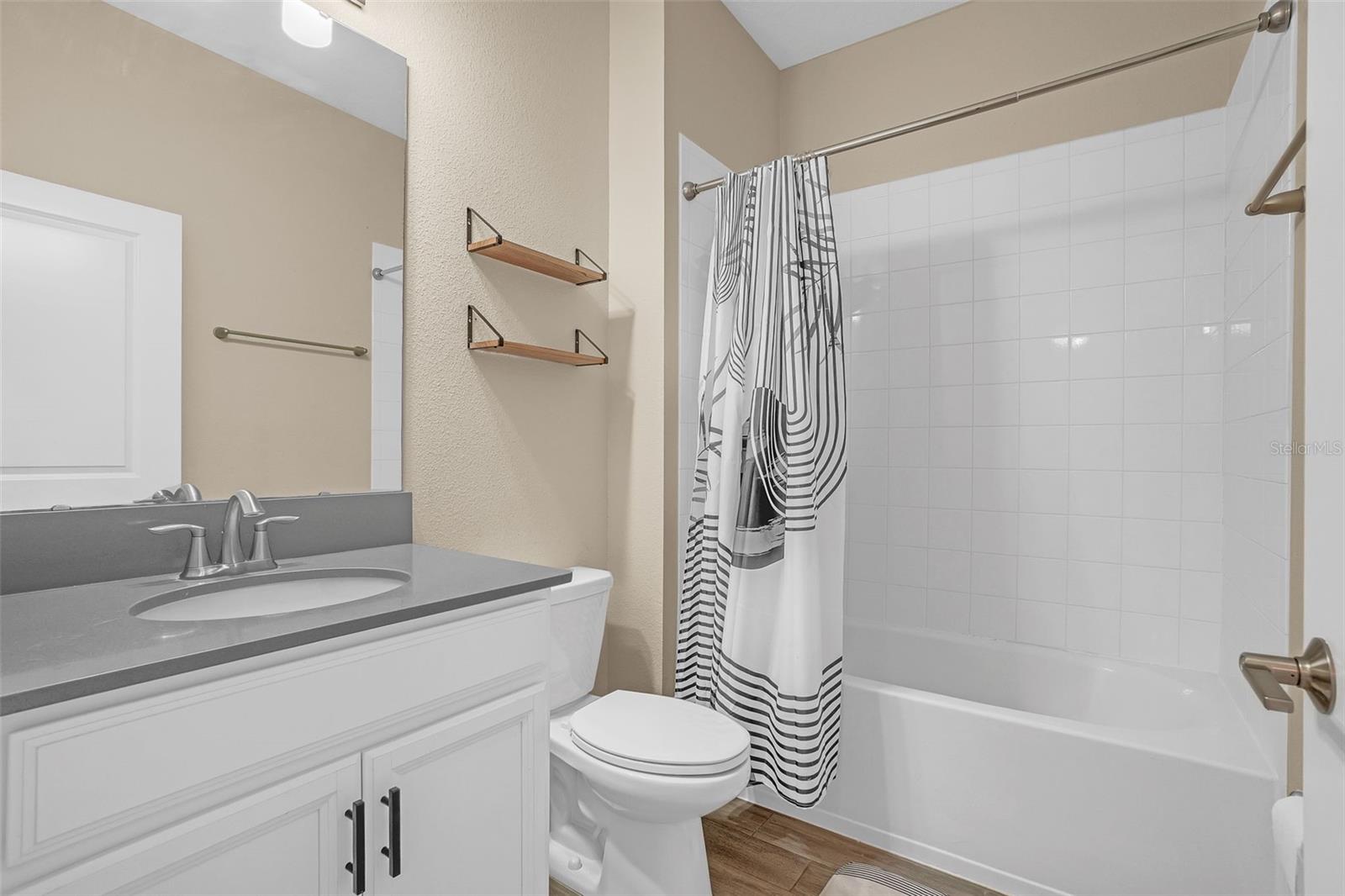 Image 20 of 49 For 11415 Satire Street