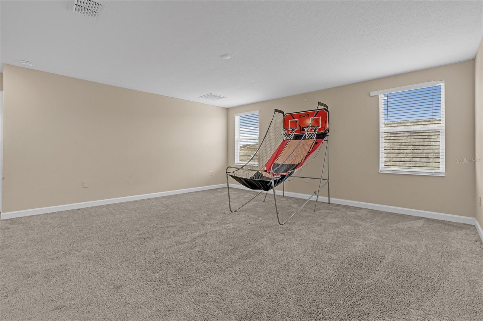 Image 24 of 49 For 11415 Satire Street