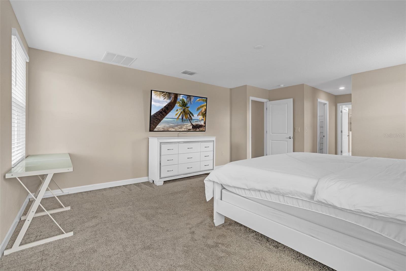 Image 27 of 49 For 11415 Satire Street