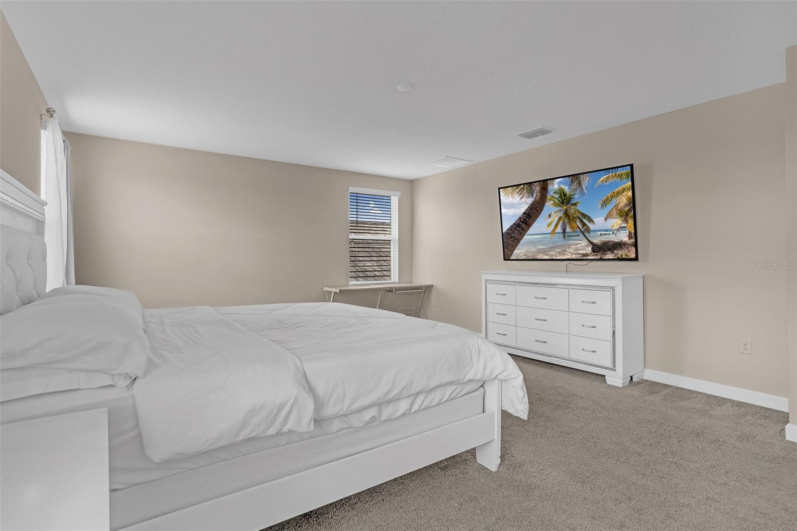 Image 28 of 49 For 11415 Satire Street