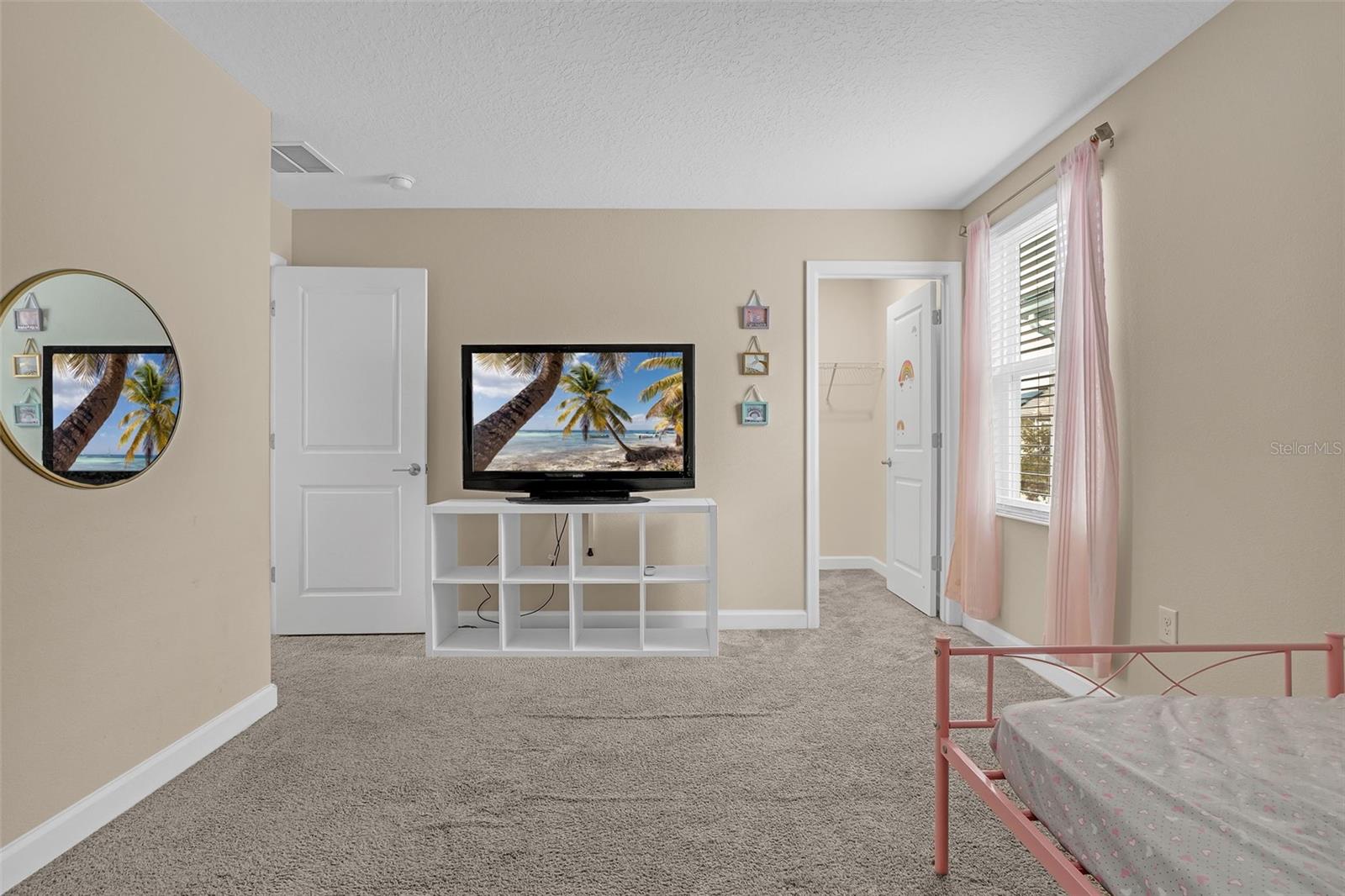 Image 34 of 49 For 11415 Satire Street