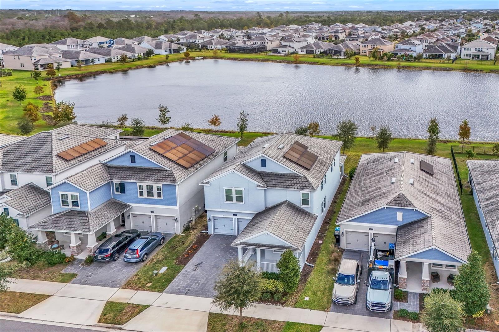 Image 43 of 49 For 11415 Satire Street