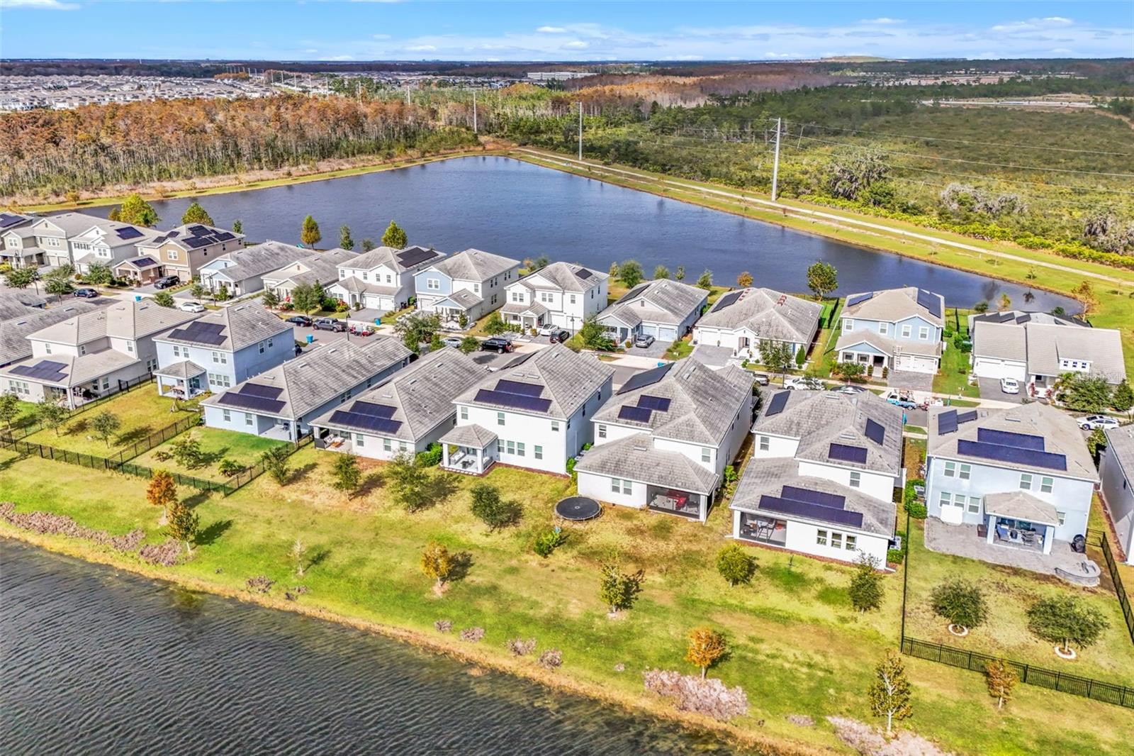 Image 45 of 49 For 11415 Satire Street