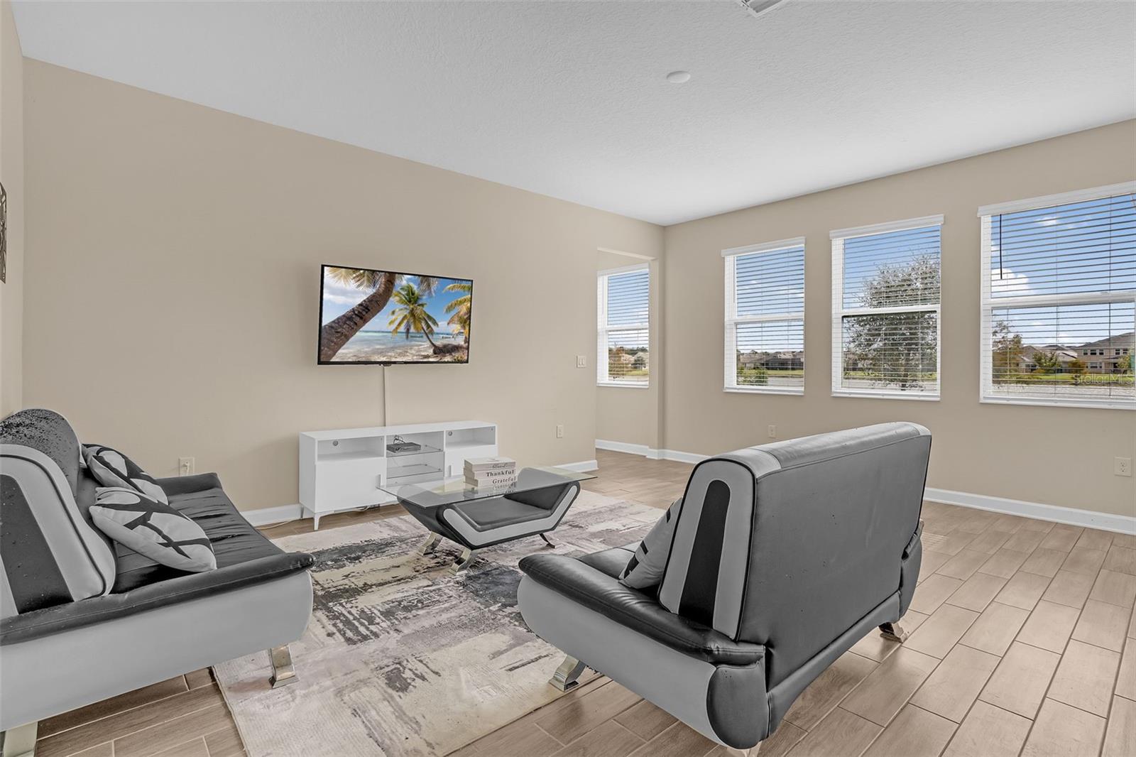 Image 9 of 49 For 11415 Satire Street