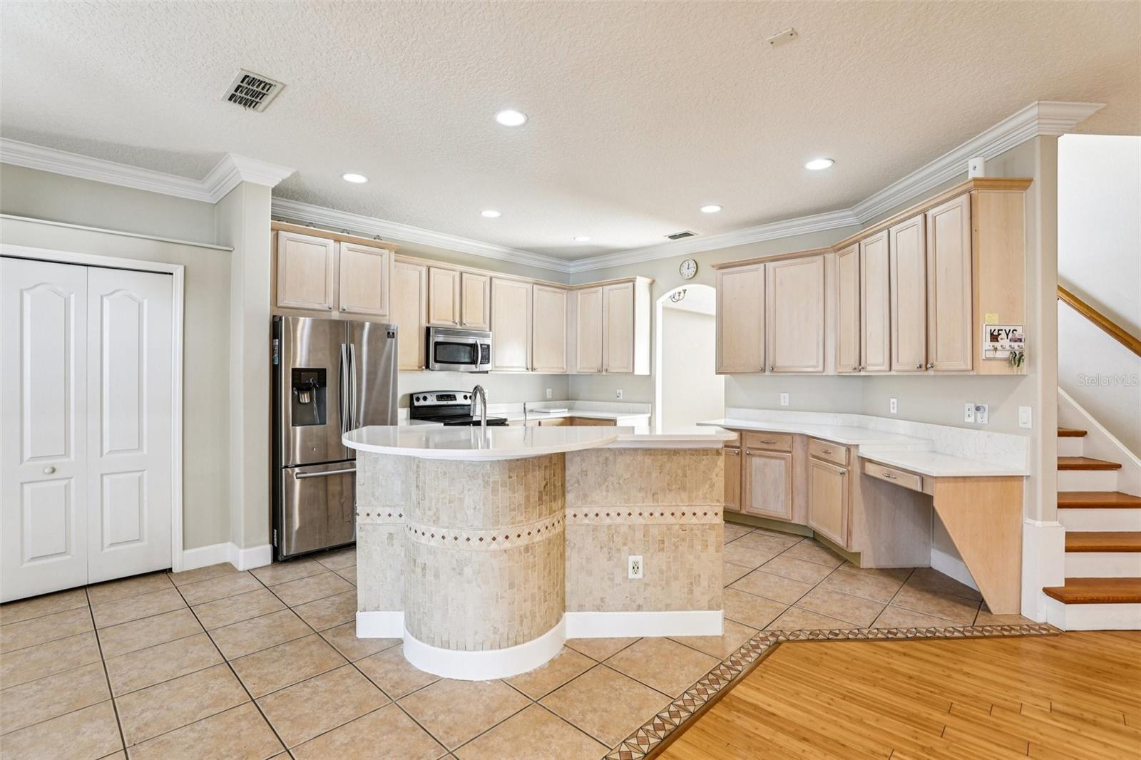 Image 16 of 64 For 5963 Providence Crossing Trail