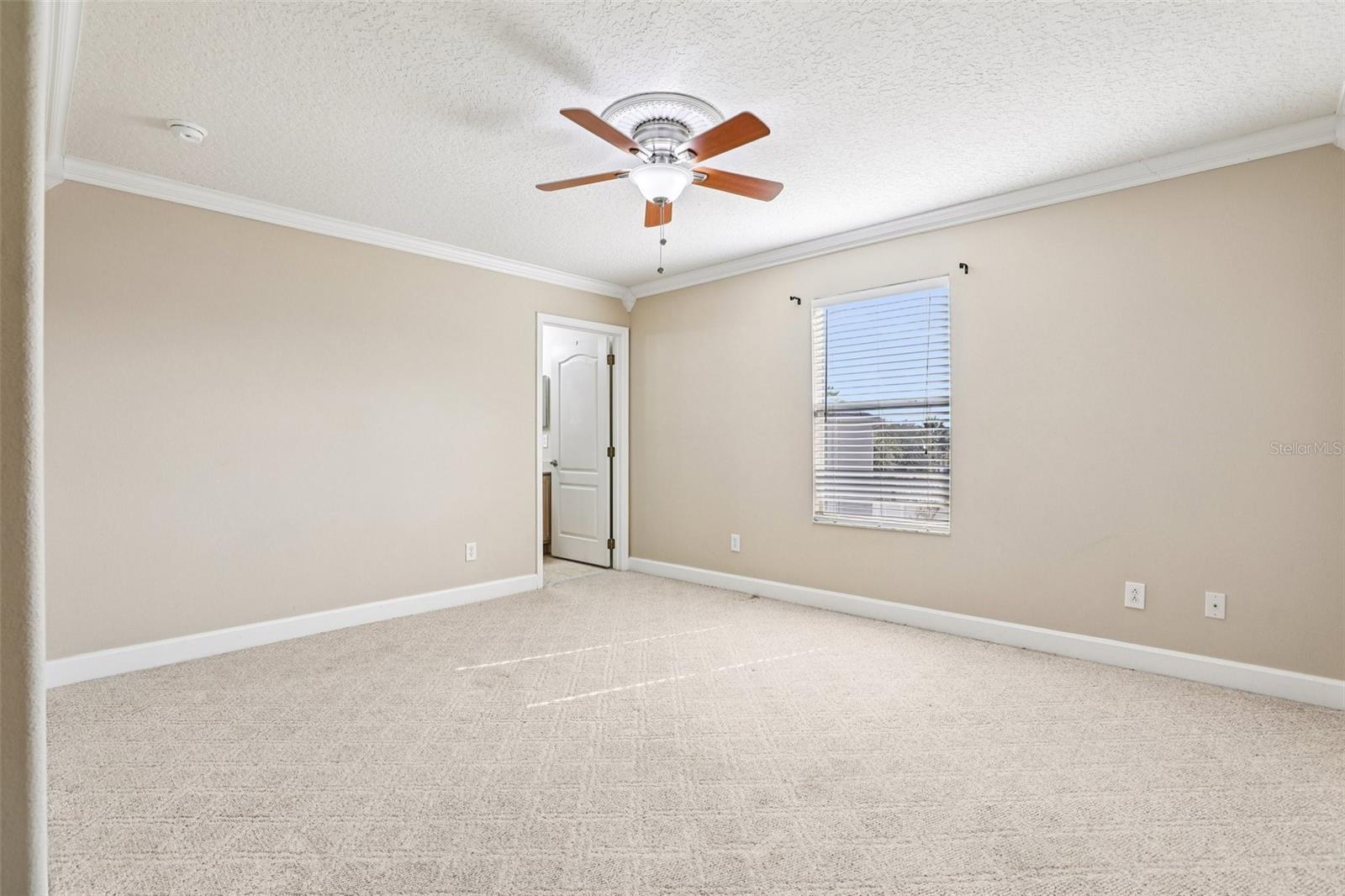 Image 32 of 64 For 5963 Providence Crossing Trail