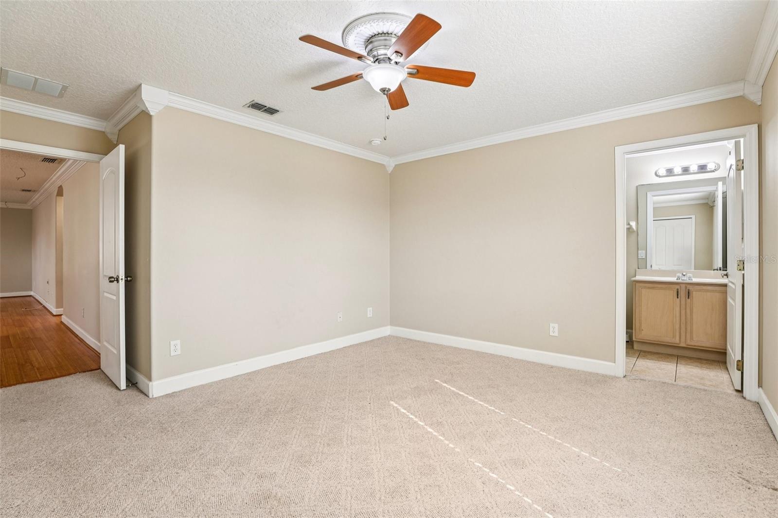 Image 33 of 64 For 5963 Providence Crossing Trail