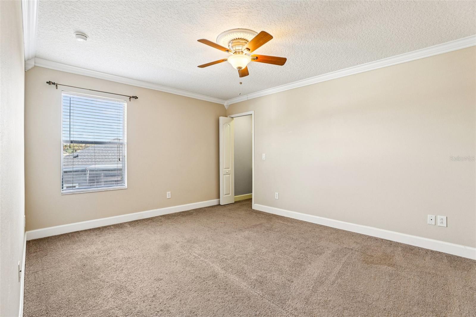 Image 37 of 64 For 5963 Providence Crossing Trail