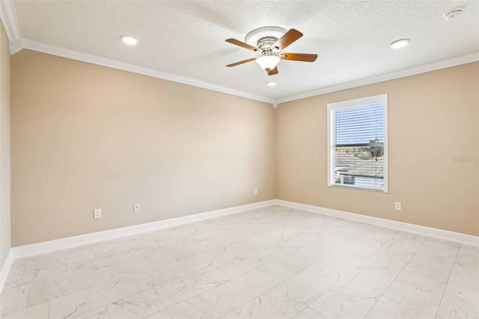 Image 41 of 64 For 5963 Providence Crossing Trail