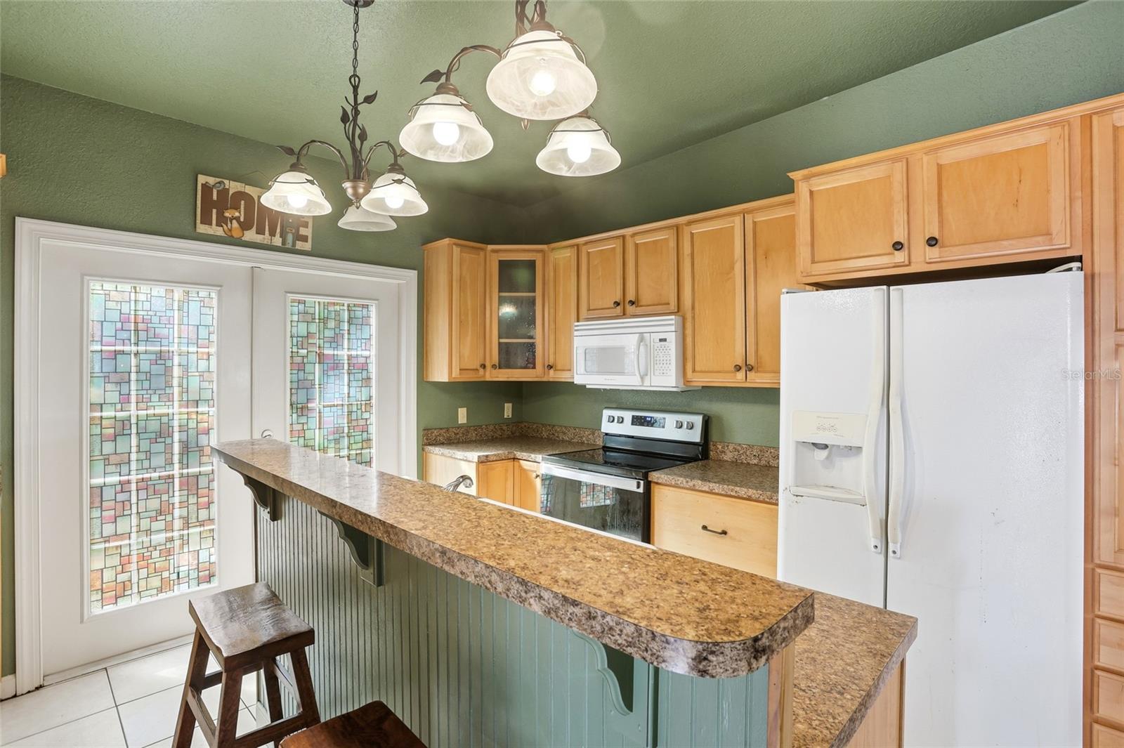 Image 14 of 33 For 904 Carlton Avenue