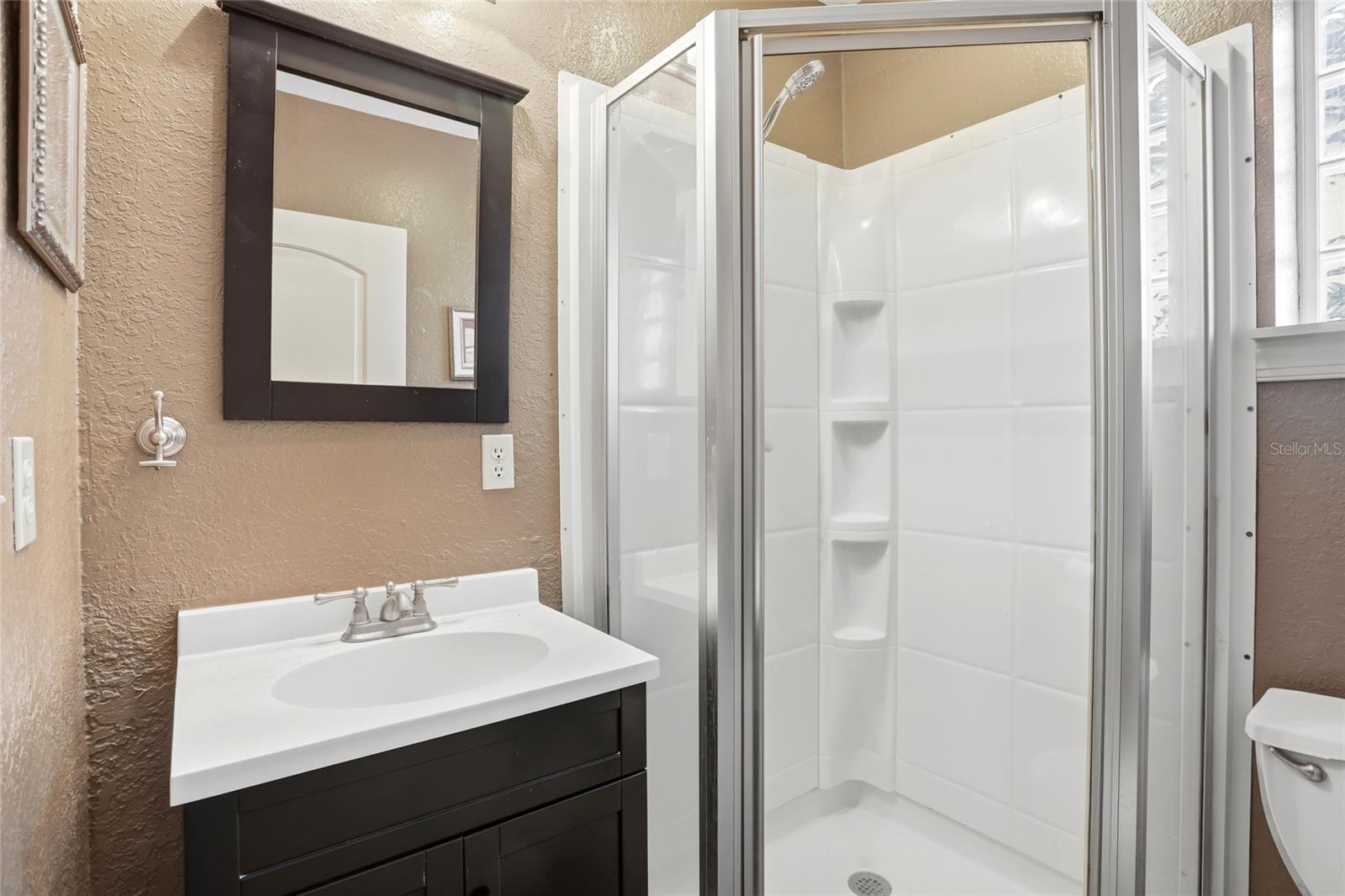 Image 23 of 33 For 904 Carlton Avenue