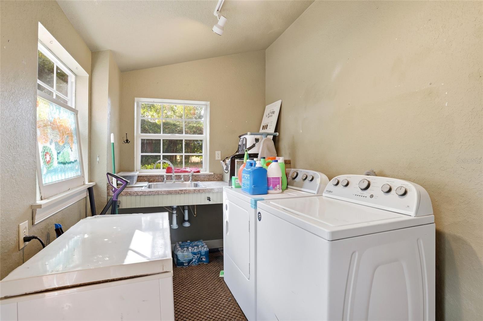 Image 26 of 33 For 904 Carlton Avenue