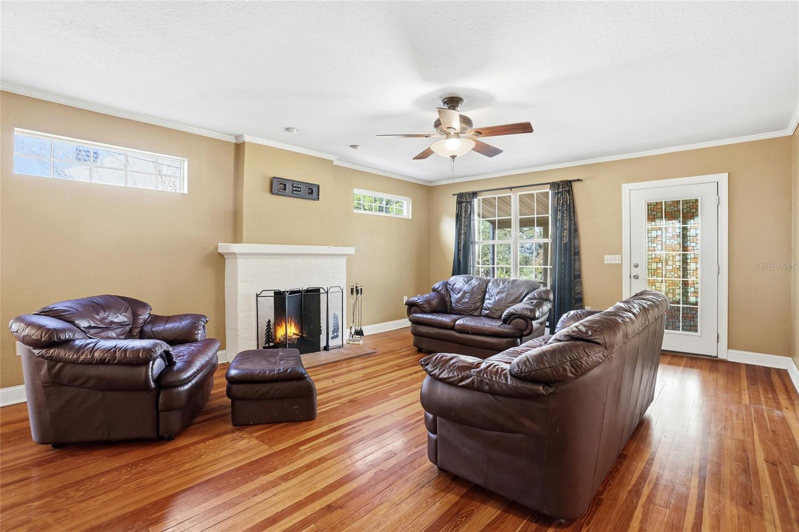 Image 3 of 33 For 904 Carlton Avenue