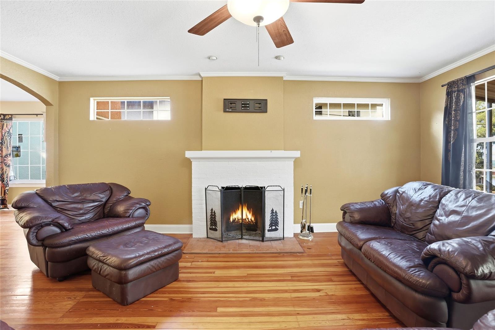 Image 5 of 33 For 904 Carlton Avenue