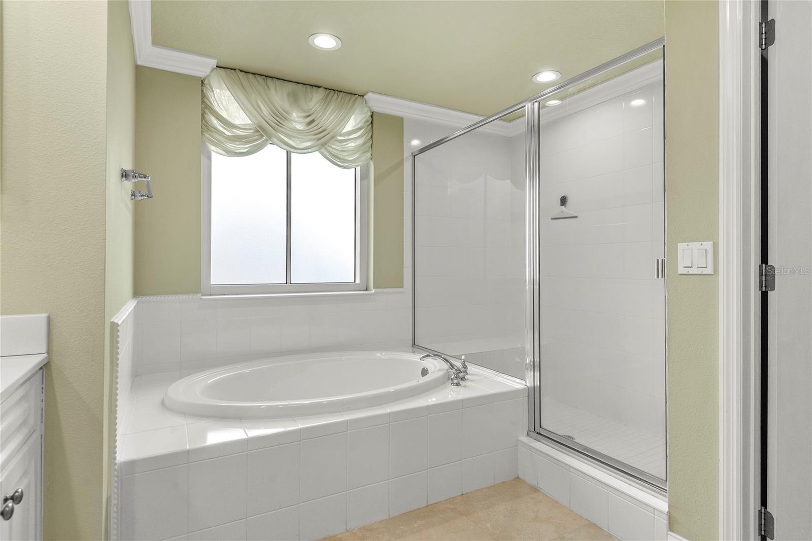 Image 38 of 67 For 250 Minorca Beach Way 701