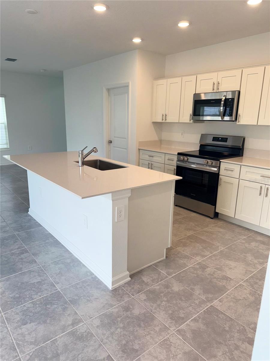 Image 10 of 19 For 1326 Deepwater Circle