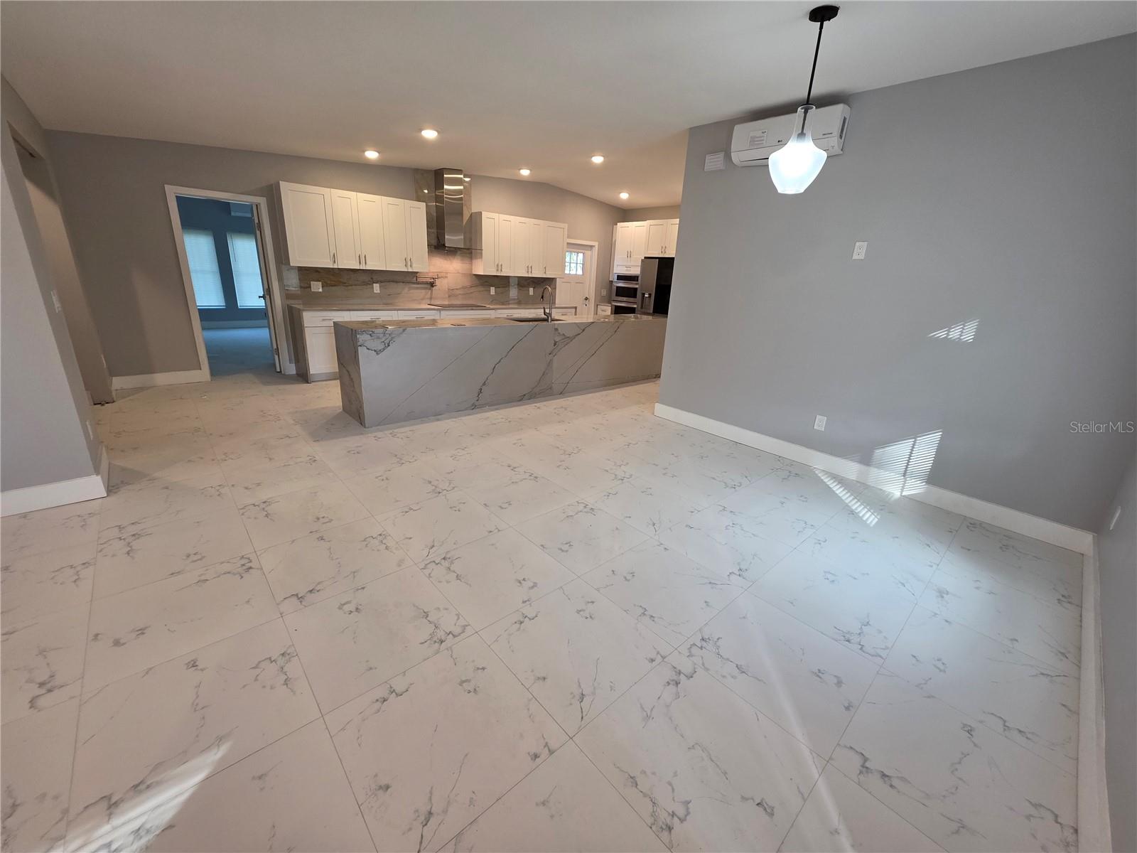 Image 6 of 15 For 1911 Amelia Street