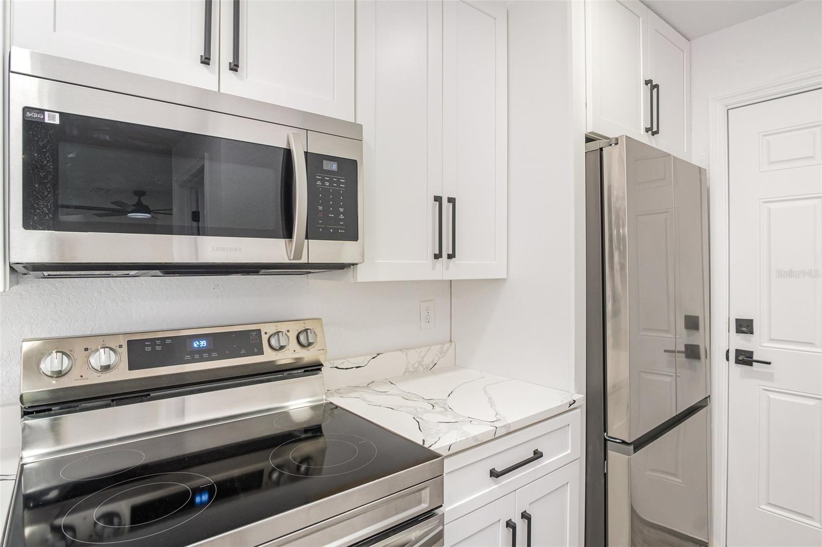 Image 16 of 38 For 1000 Locust Avenue