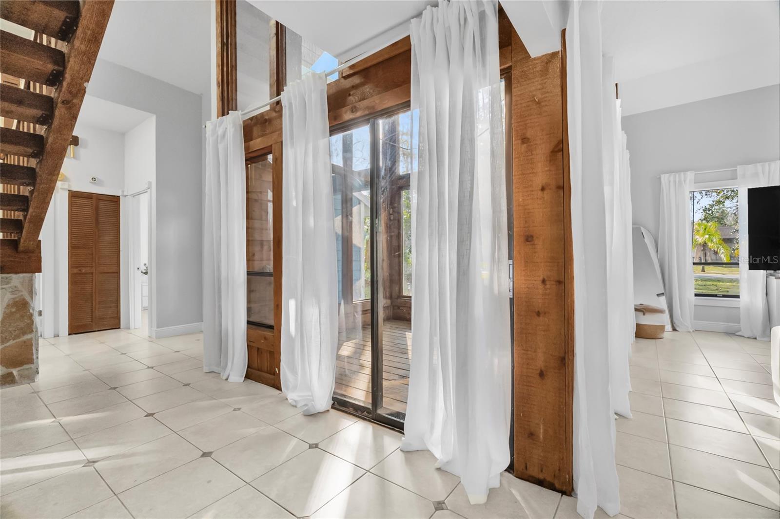 Image 8 of 37 For 113 Mockingbird Lane