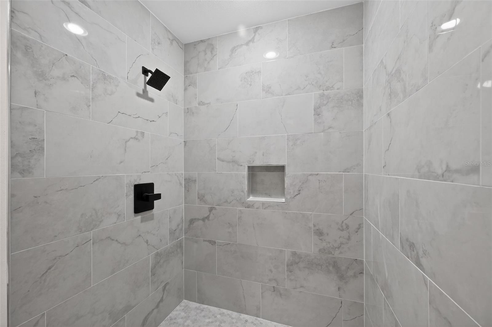 Image 20 of 33 For 5812 Red Cedar Lane