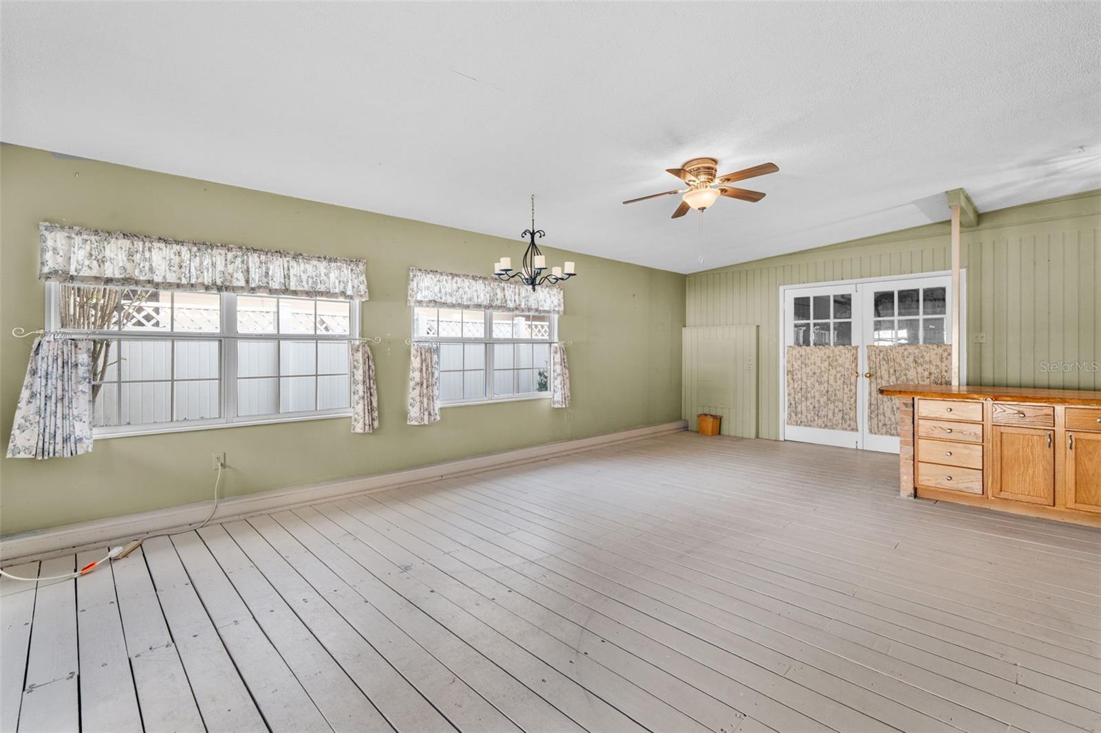 Image 22 of 33 For 1619 Montcalm Street