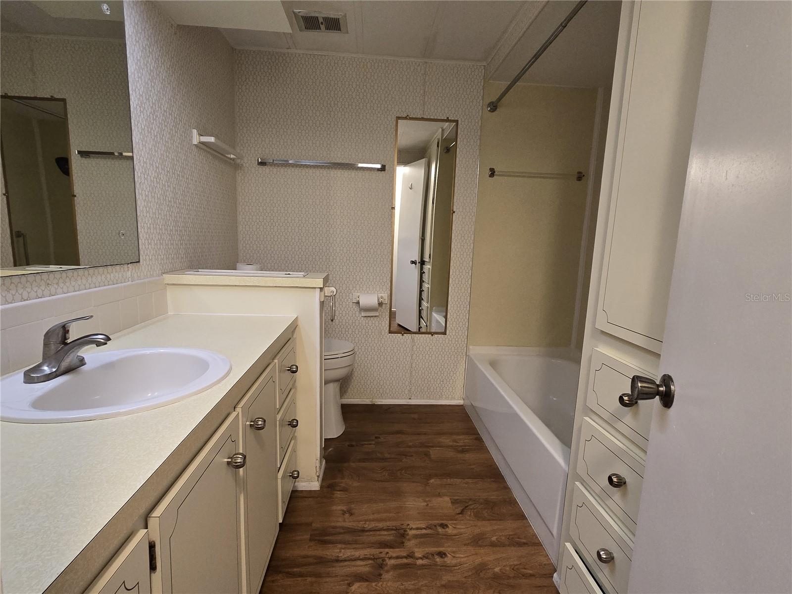 Image 23 of 34 For 3500 Blossom Circle Ge