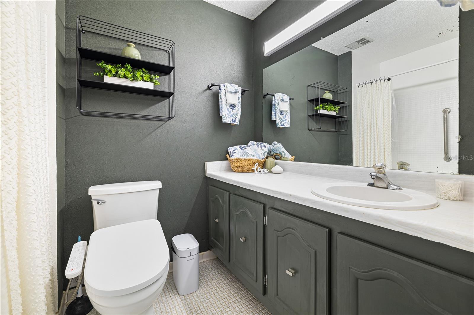 Image 33 of 45 For 504 Orange Drive 11