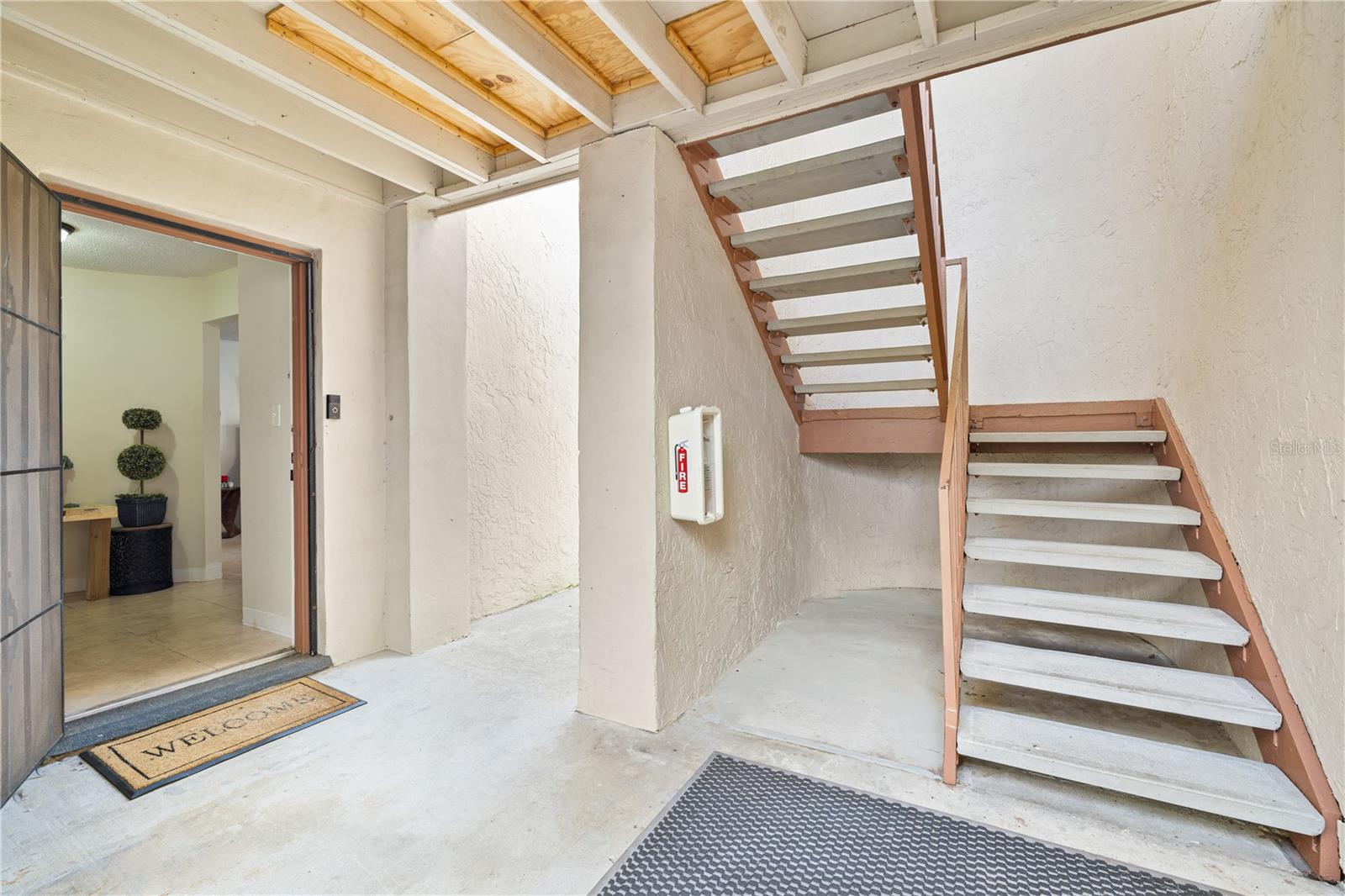 Image 37 of 45 For 504 Orange Drive 11