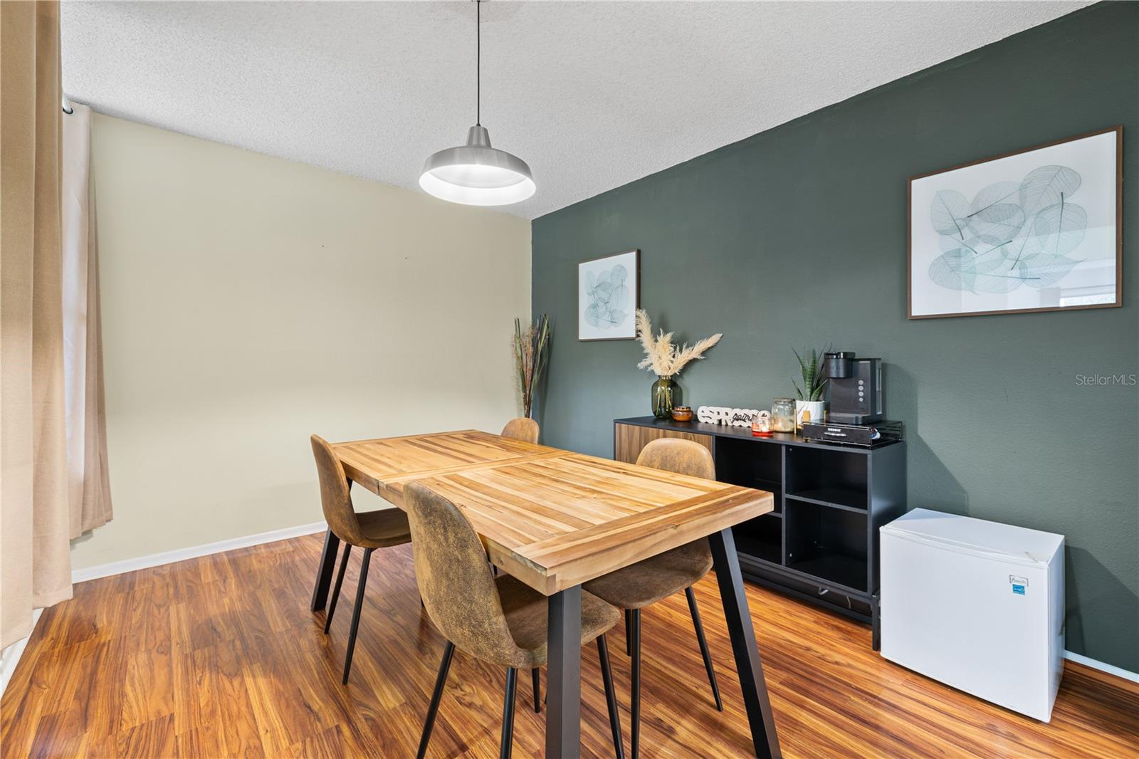 Image 9 of 45 For 504 Orange Drive 11