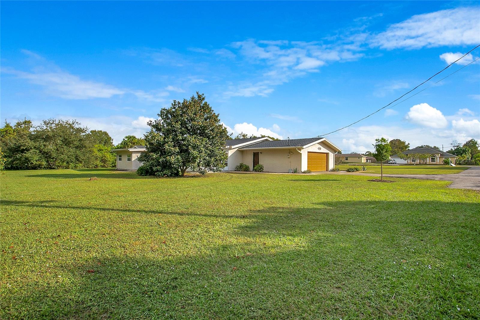 Image 21 of 28 For 160 Grant Road