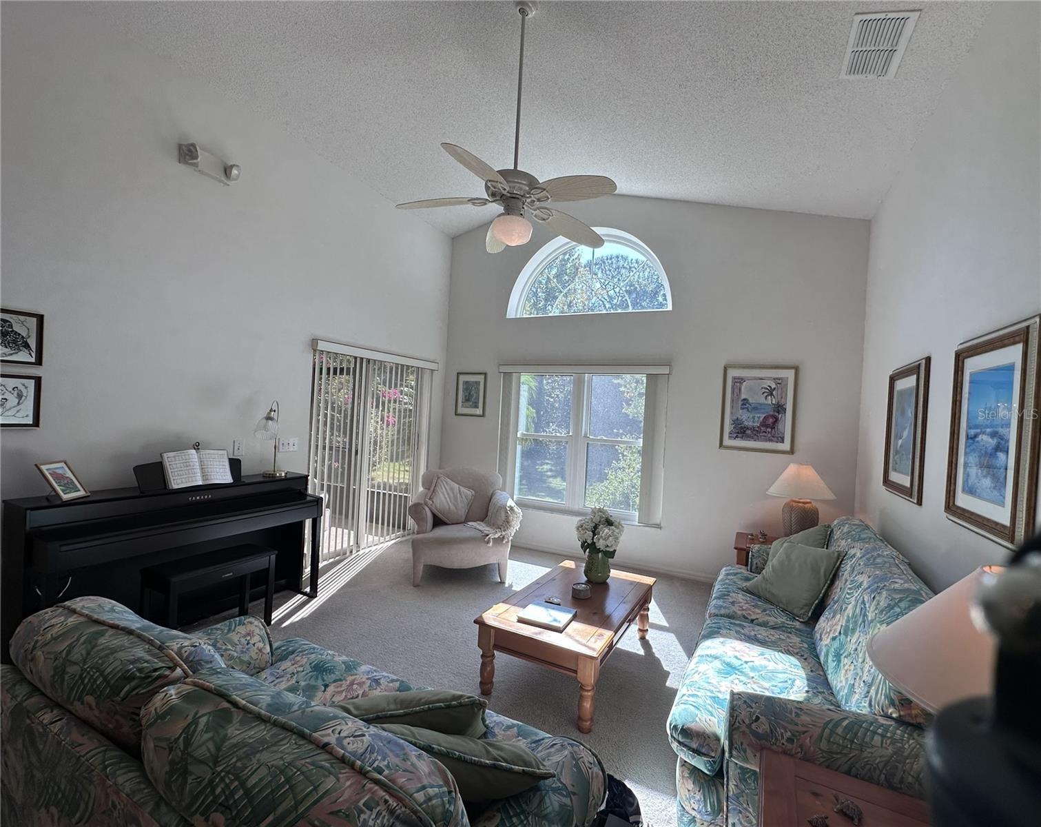 Image 15 of 38 For 515 Whittier Street