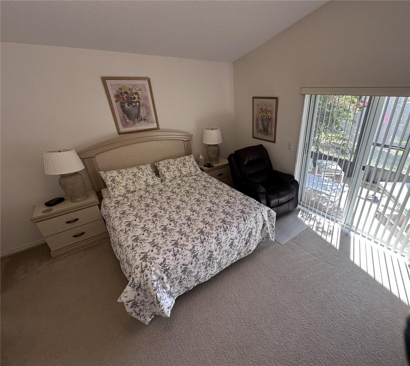 Image 16 of 38 For 515 Whittier Street