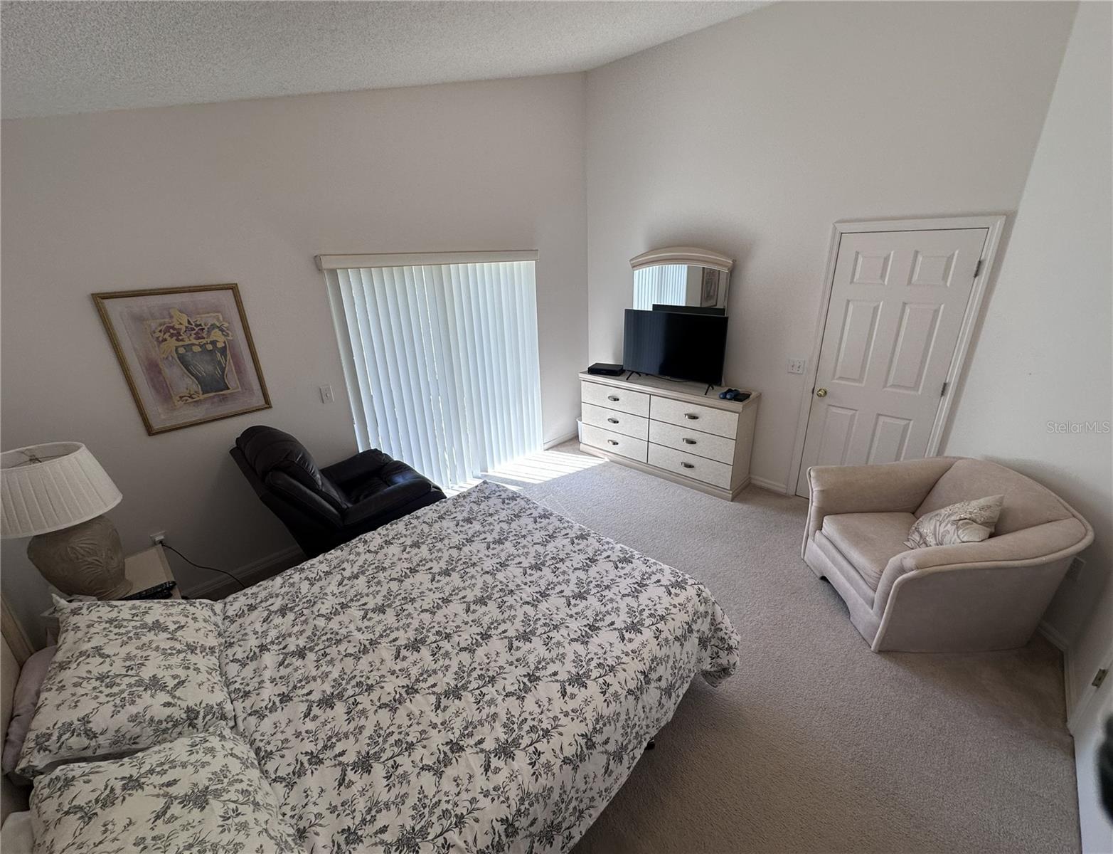 Image 18 of 38 For 515 Whittier Street