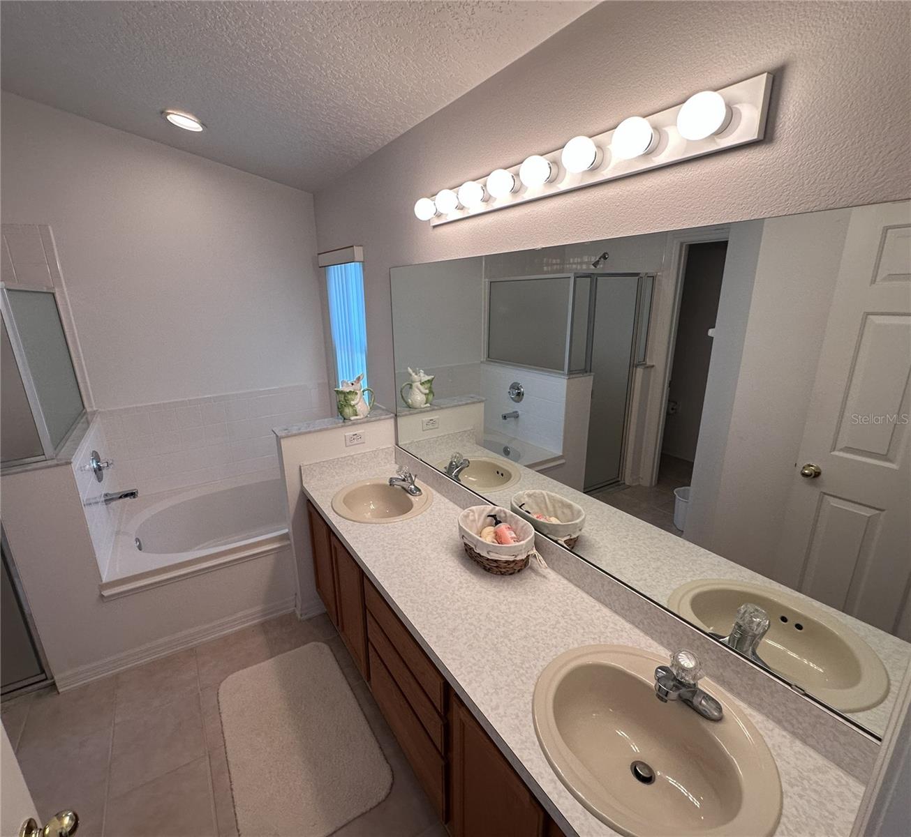 Image 20 of 38 For 515 Whittier Street