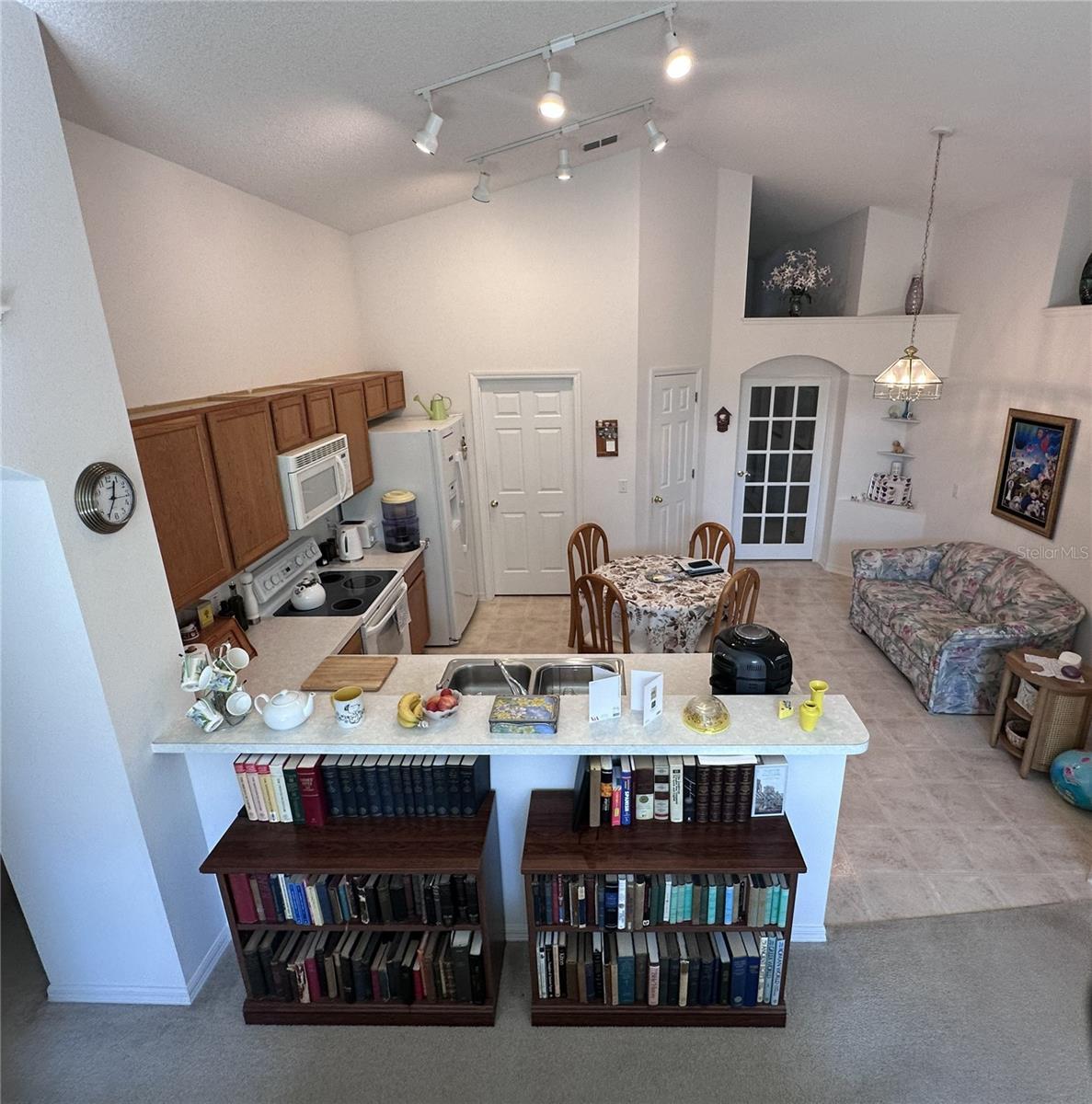 Image 8 of 38 For 515 Whittier Street