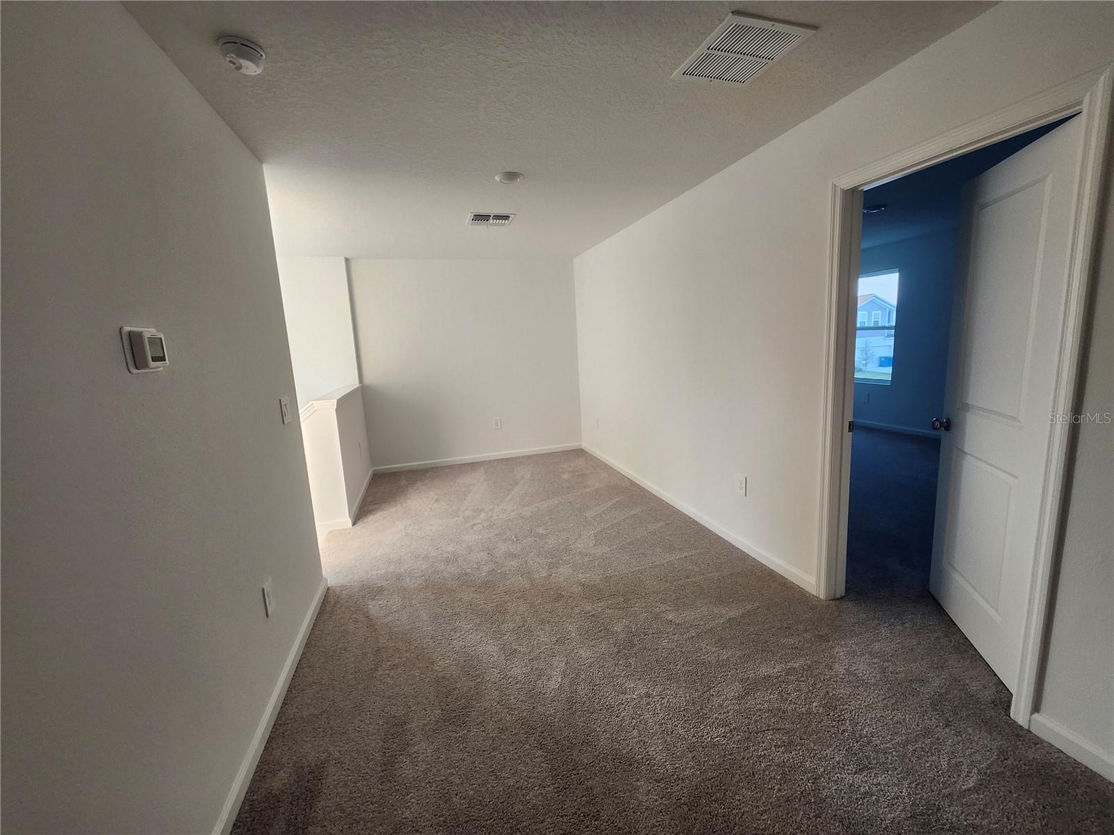 Image 13 of 35 For 2704 Lookout Ridge Rd