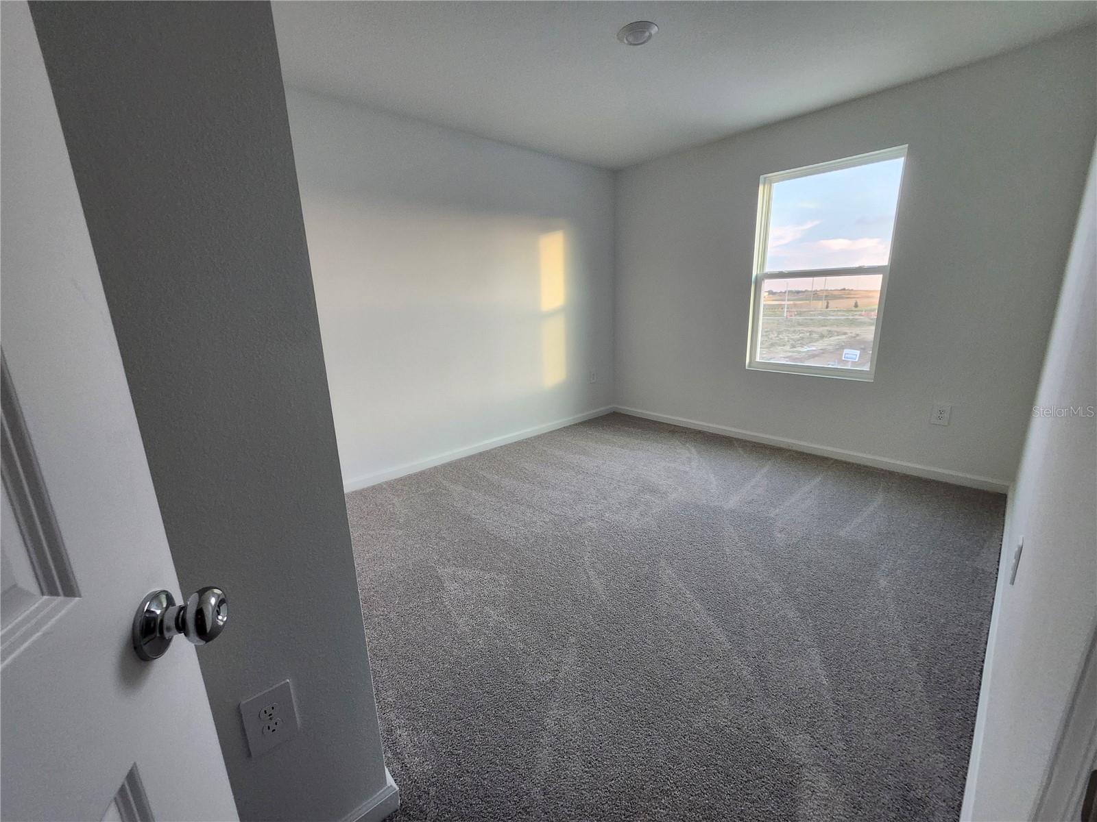 Image 25 of 35 For 2704 Lookout Ridge Rd