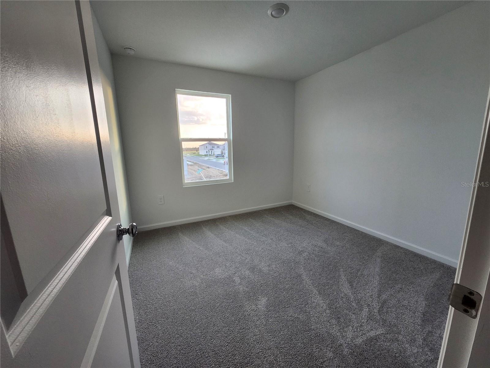 Image 26 of 35 For 2704 Lookout Ridge Rd