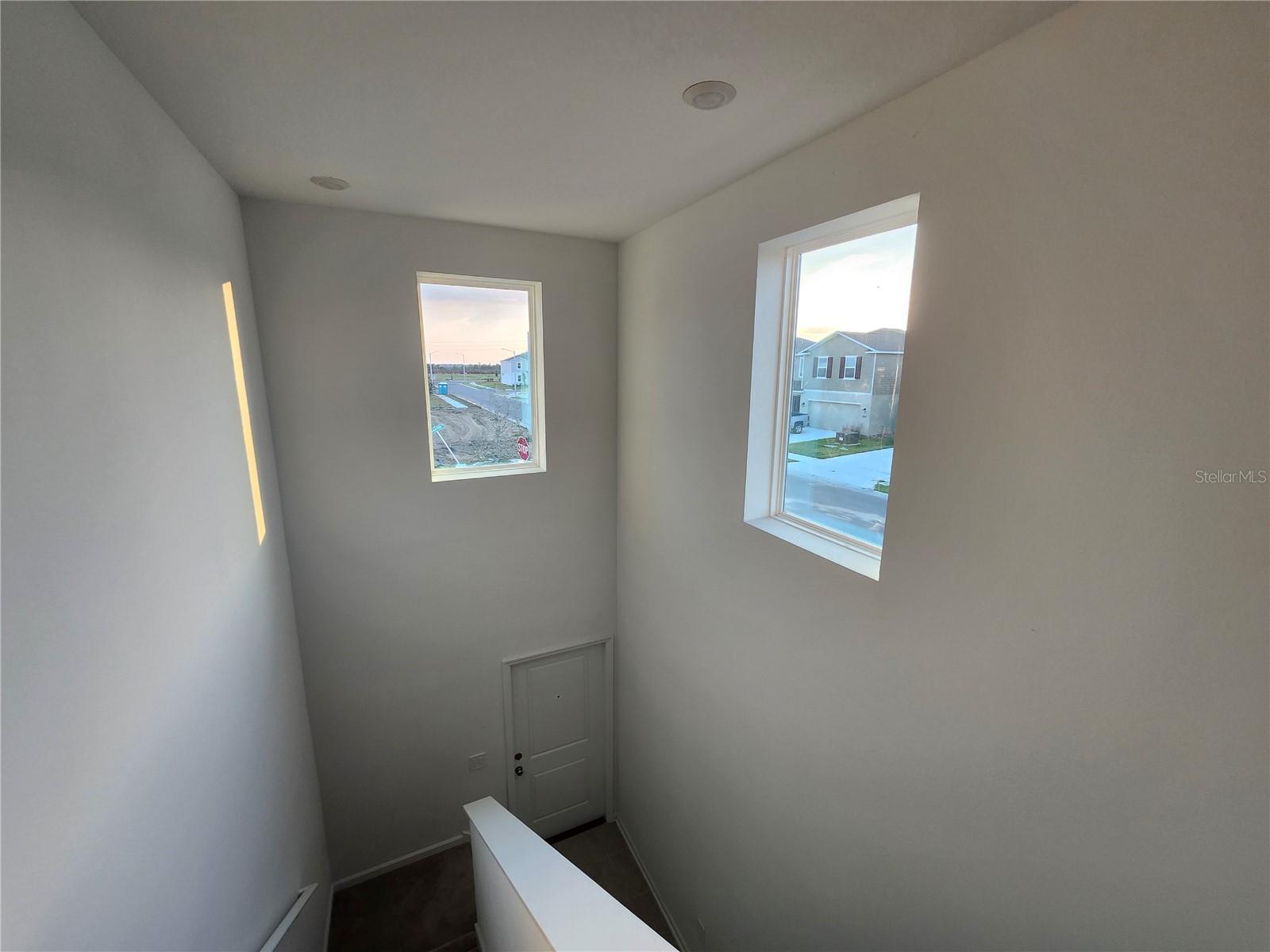 Image 29 of 35 For 2704 Lookout Ridge Rd