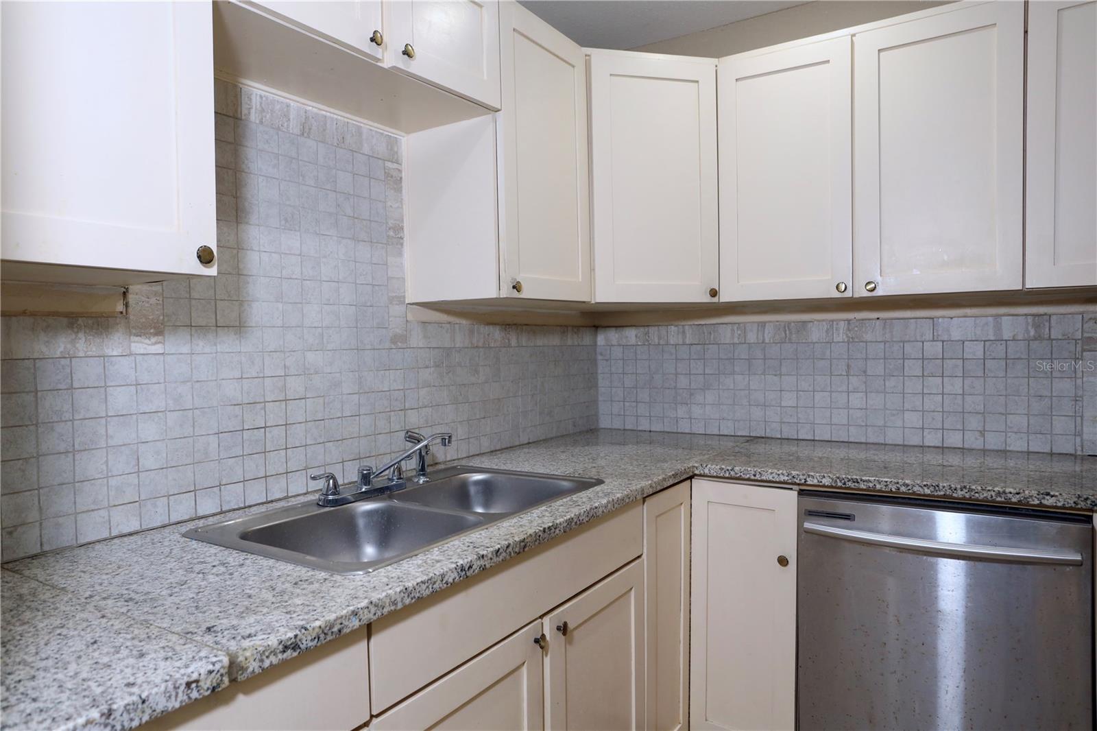 Image 14 of 47 For 3328 Coleman Place