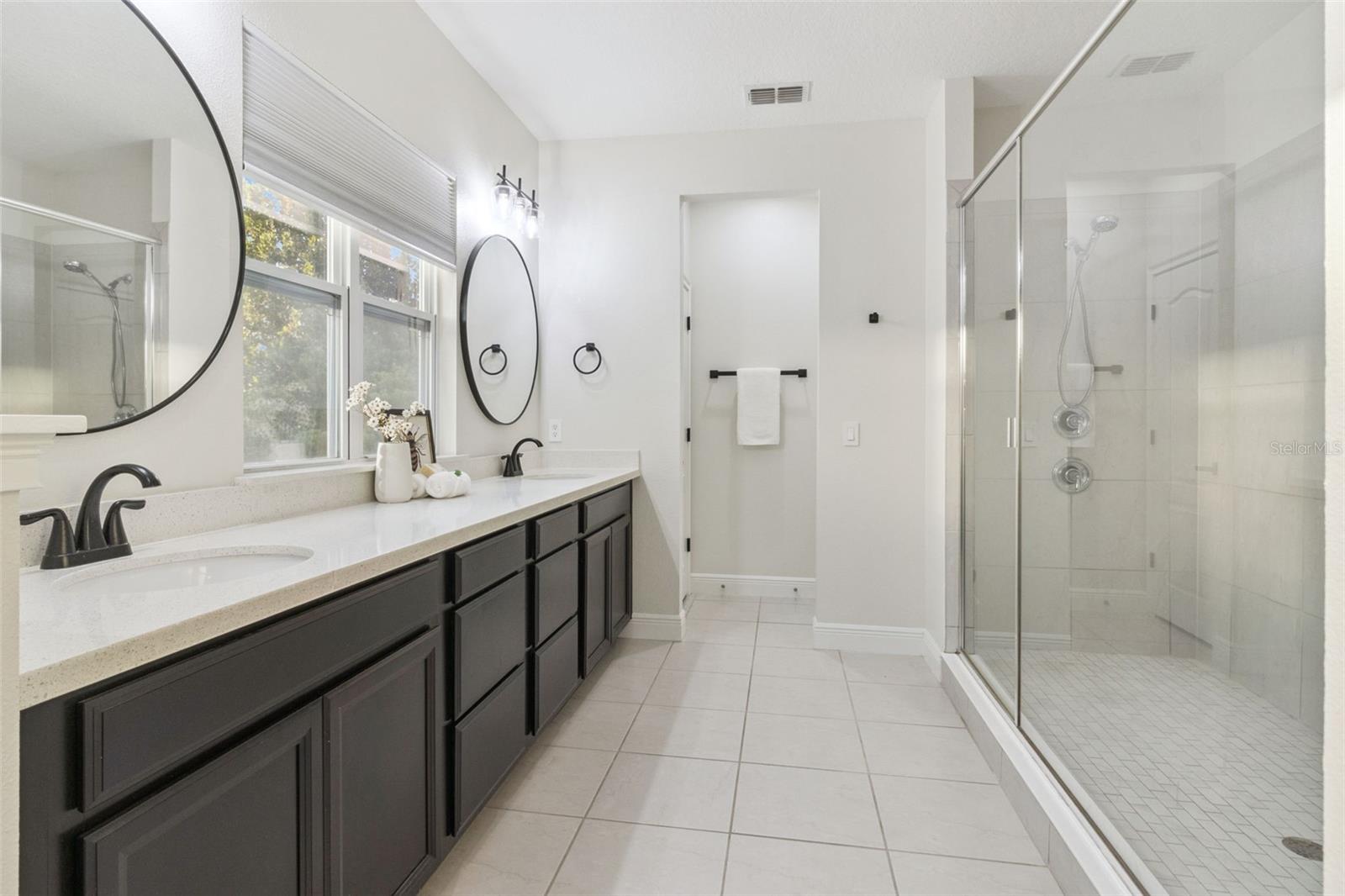 Image 16 of 40 For 15309 Honeybell Drive