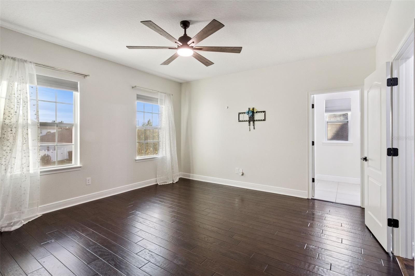 Image 26 of 40 For 15309 Honeybell Drive