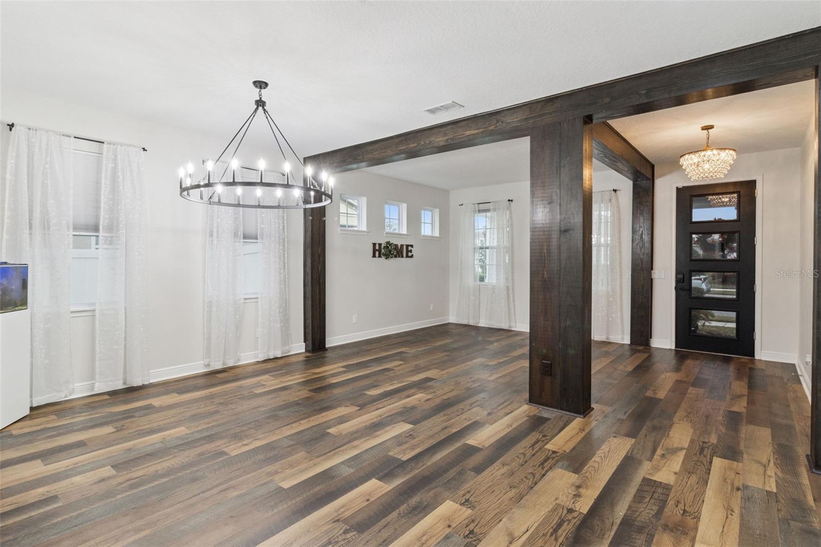 Image 4 of 40 For 15309 Honeybell Drive