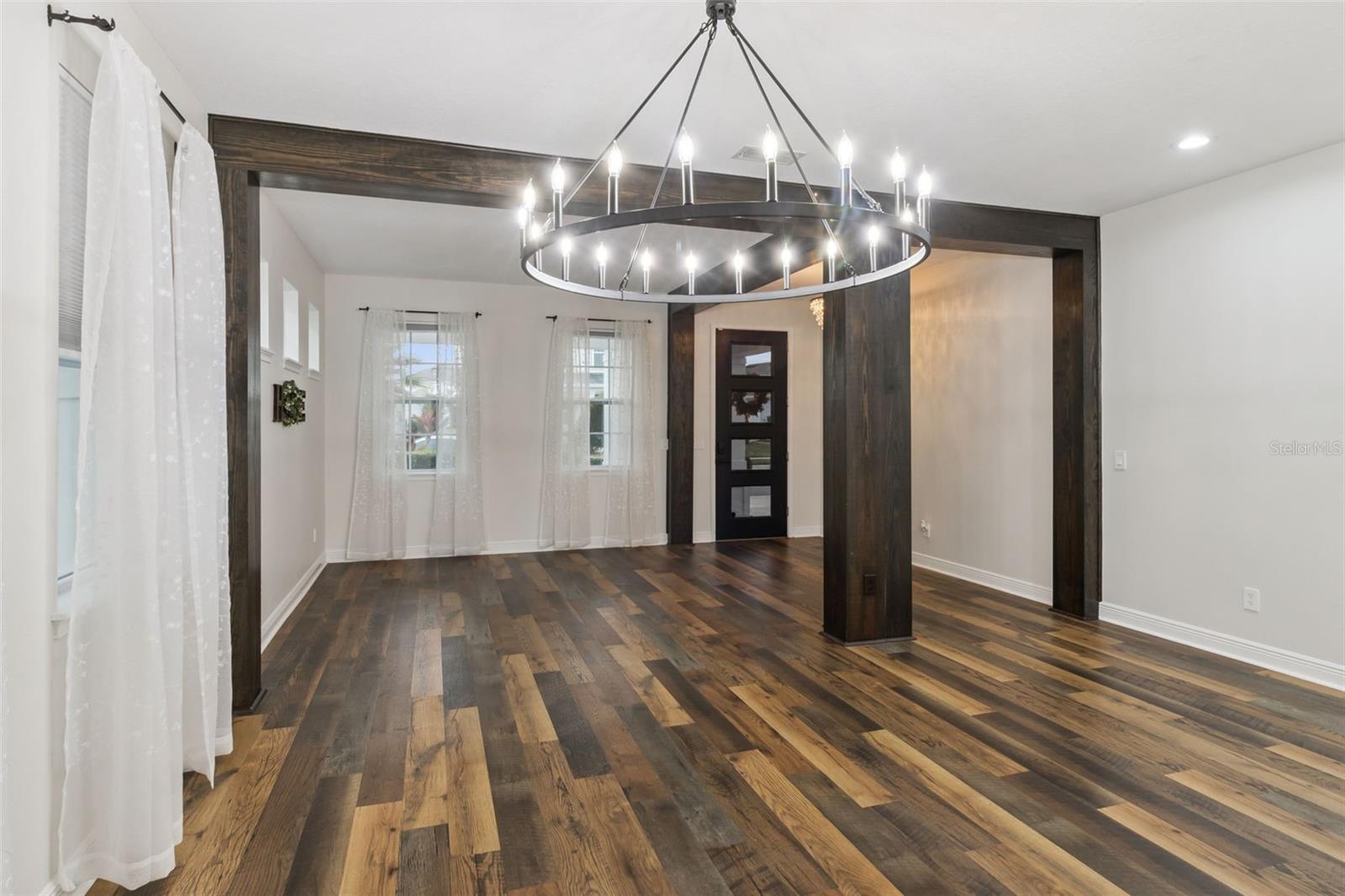 Image 5 of 40 For 15309 Honeybell Drive