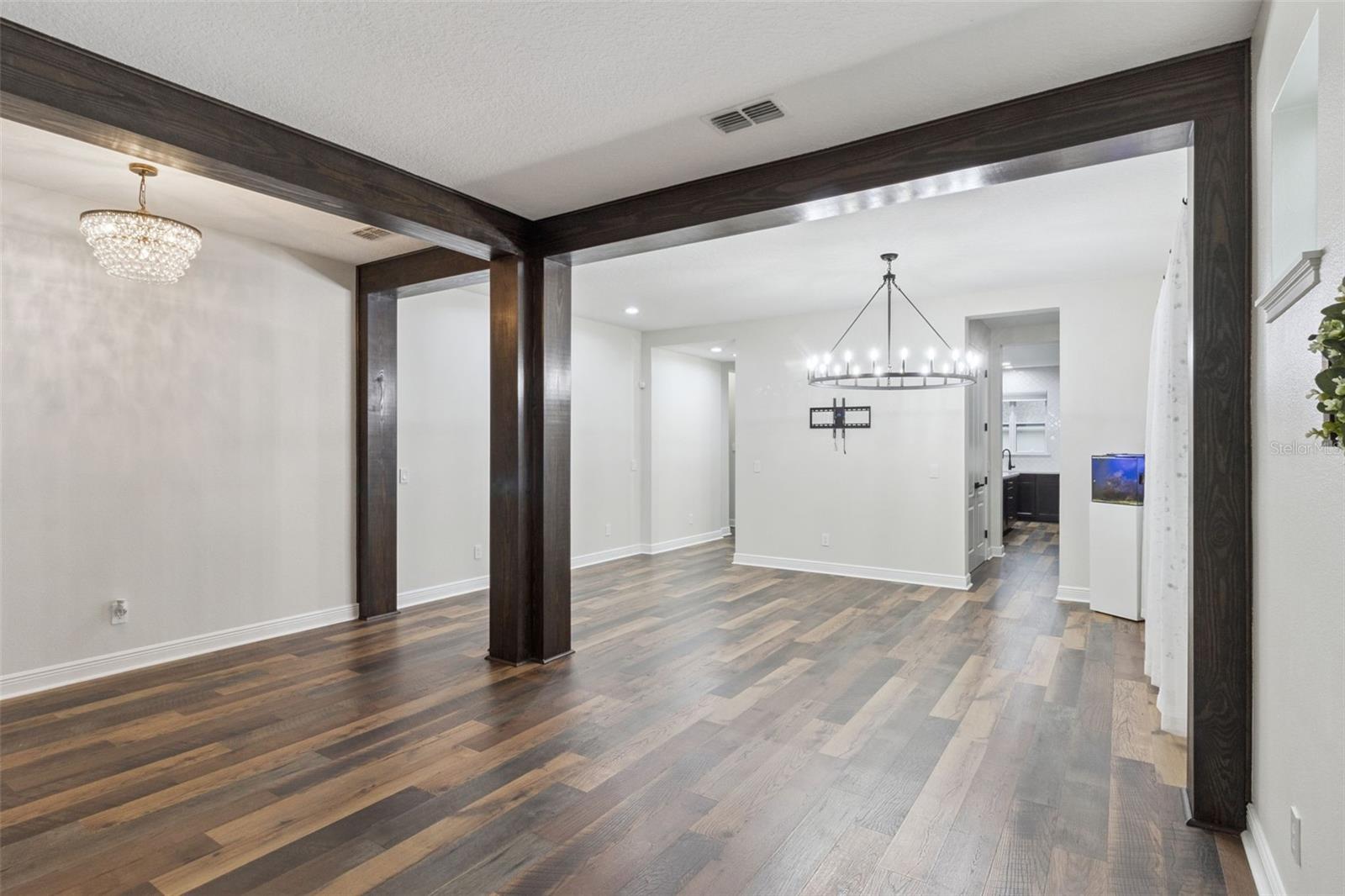 Image 7 of 40 For 15309 Honeybell Drive