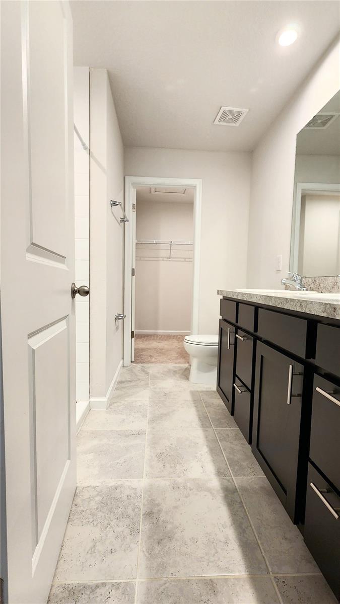 Image 17 of 25 For 271 Blueberry Lane