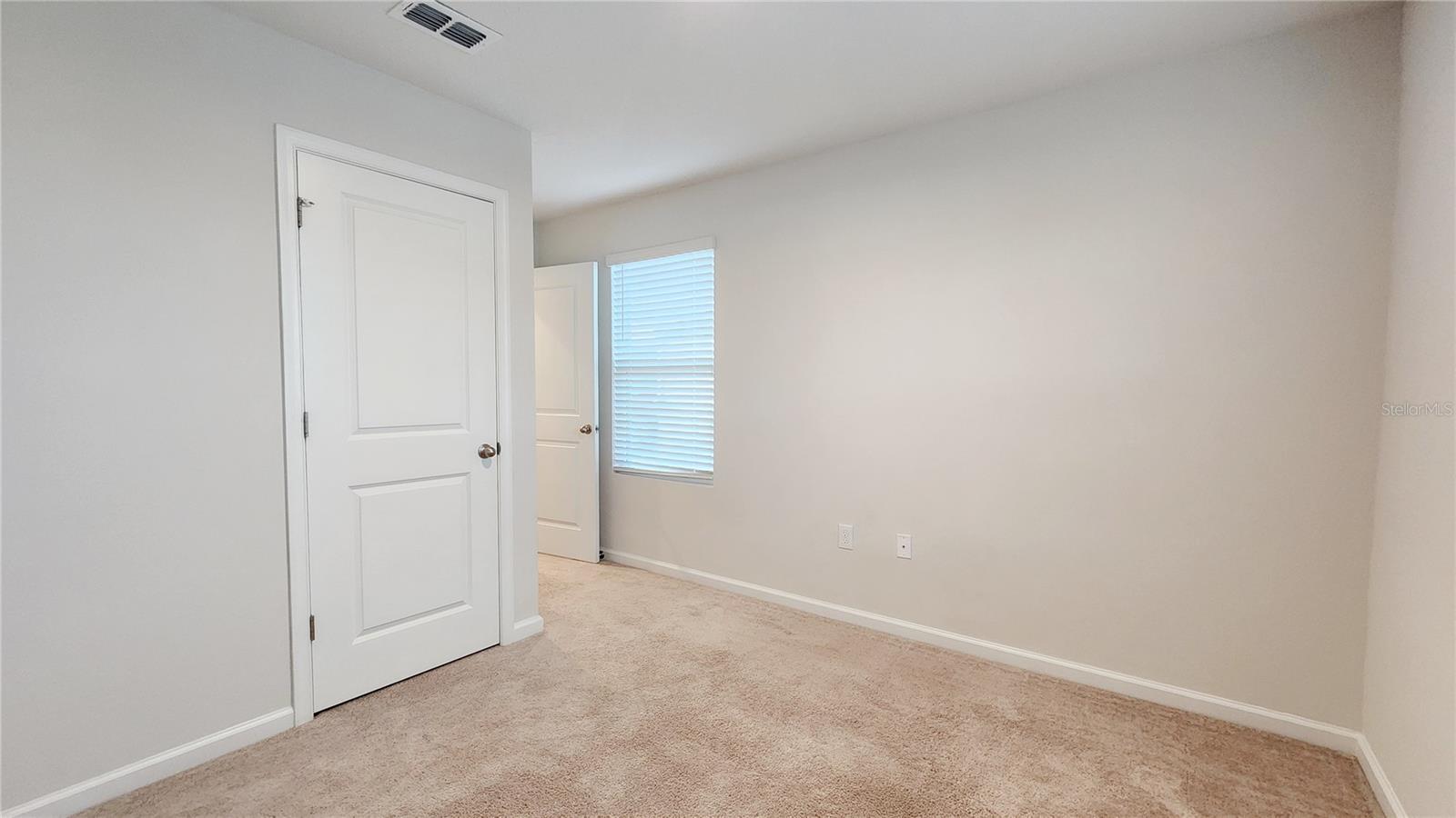 Image 18 of 25 For 271 Blueberry Lane