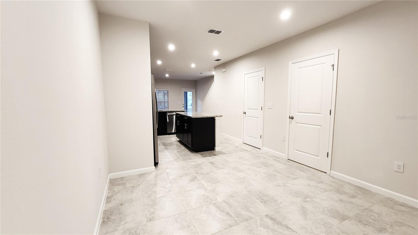 Image 4 of 25 For 271 Blueberry Lane