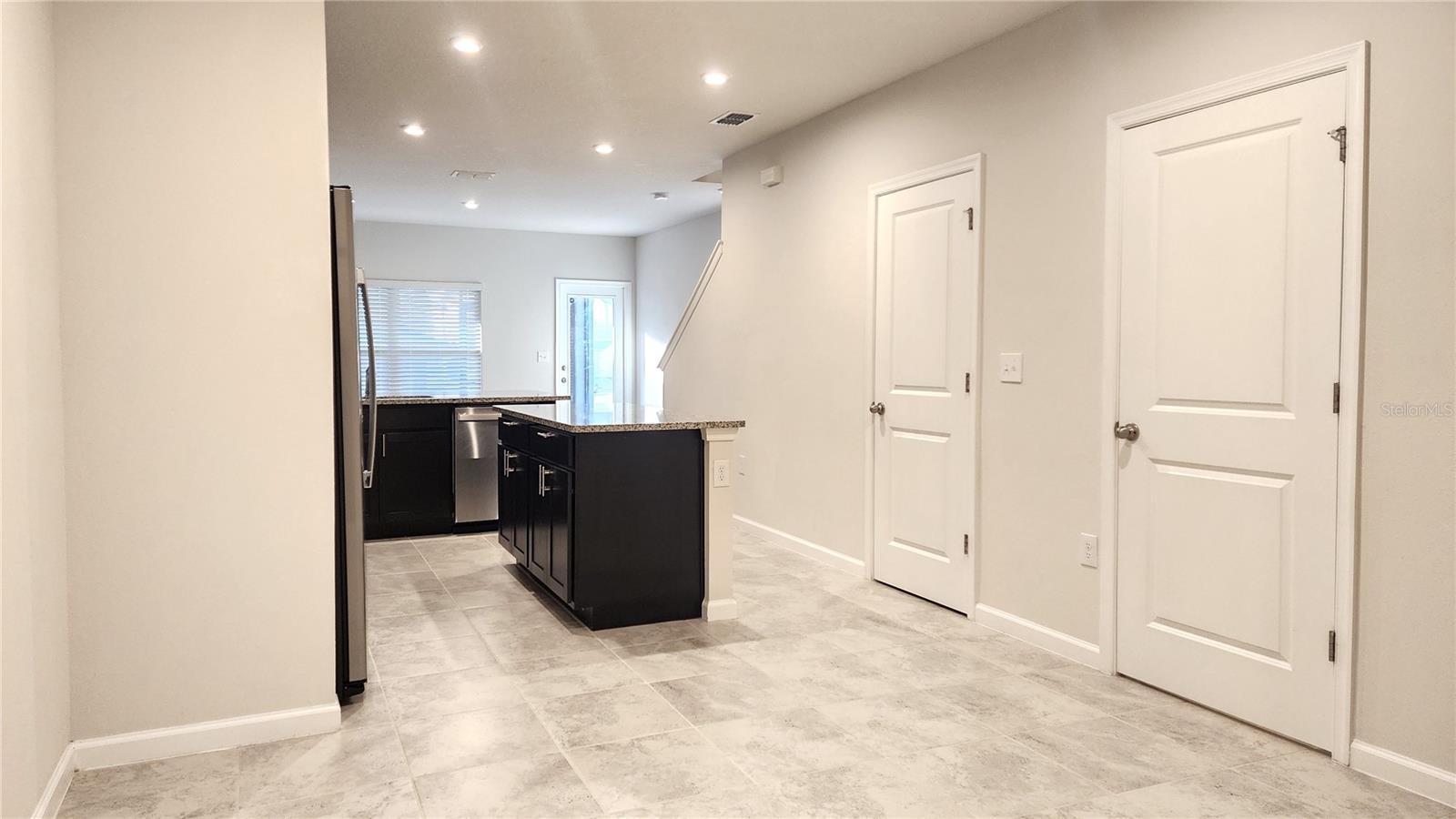 Image 6 of 25 For 271 Blueberry Lane