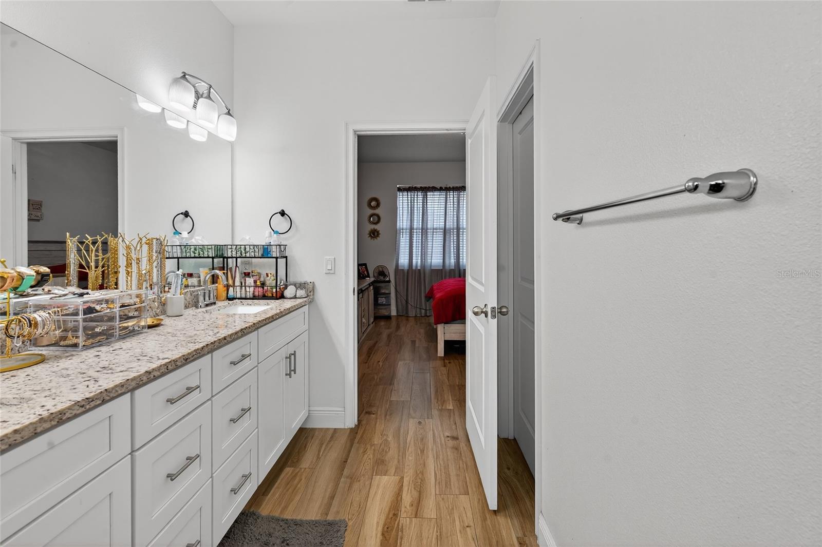 Image 19 of 39 For 1664 Redfin Drive